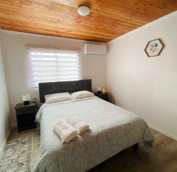 بنسيون Hostal Treile