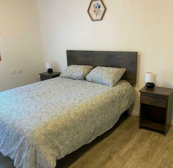 بنسيون Hostal Treile