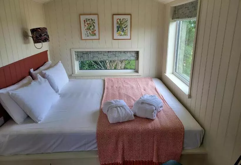 ペンション Stone Barn