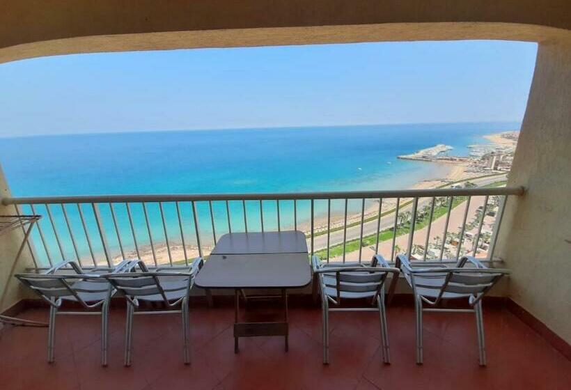 Pirameds Porto For Family Only