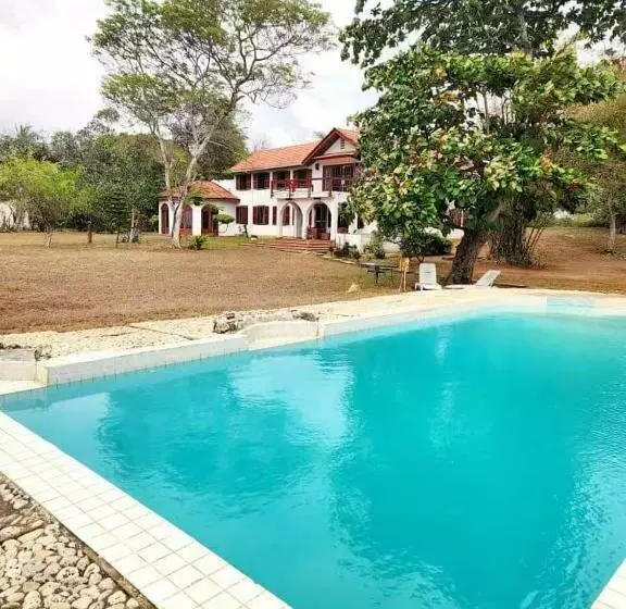 ریاض Roxy Beach House