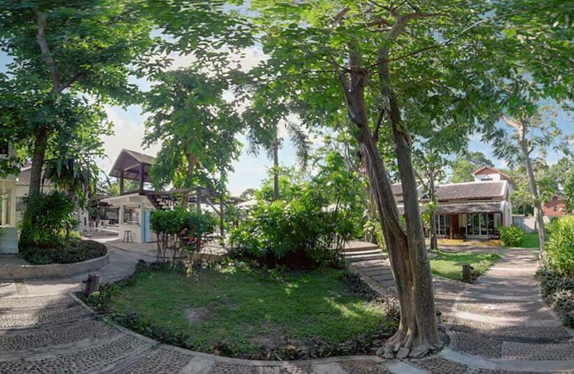 Sandhana Samet Resort