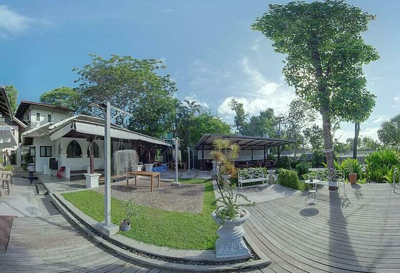 Sandhana Samet Resort