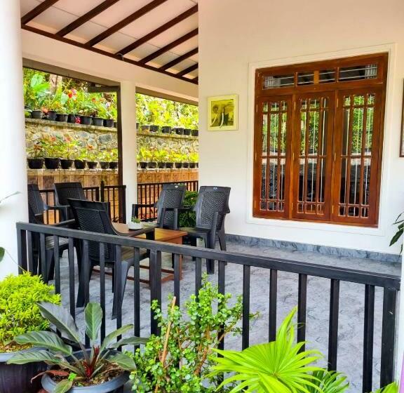 Bed and Breakfast Ivory Bloom Resort