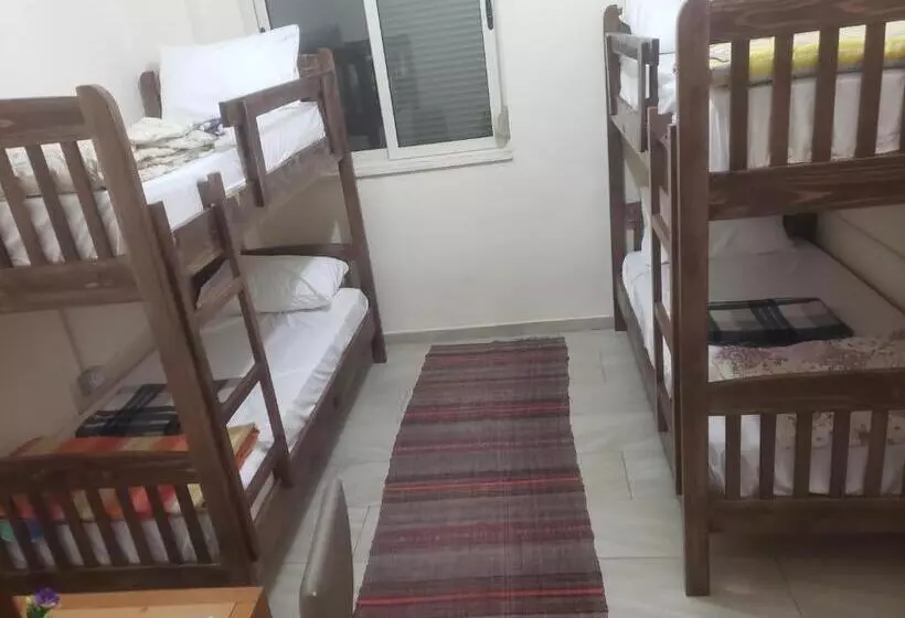 Hostel Oakland