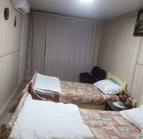 Hostel Oakland