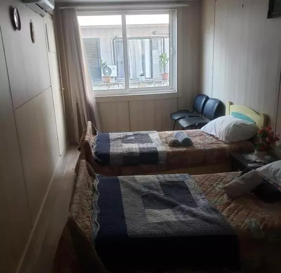 Hostel Oakland