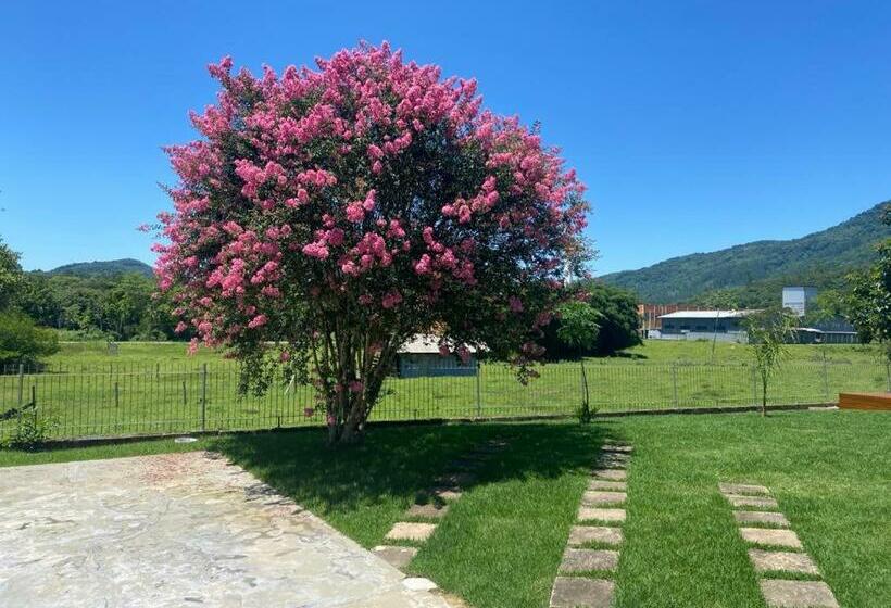 فندق Bella Pousada