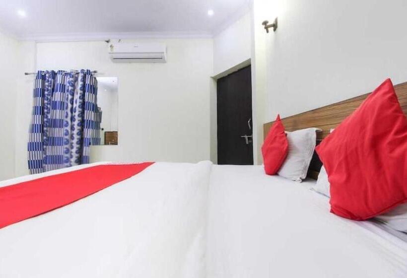 Hotelli Oyo 80775 H Up Inn