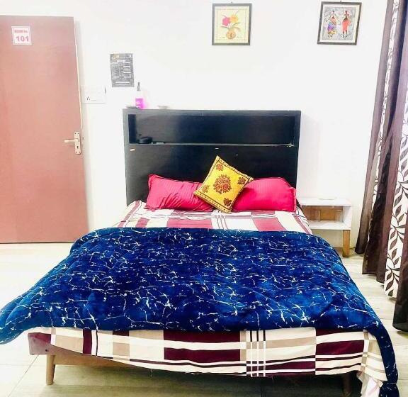 Hotelli Oyo 80775 H Up Inn