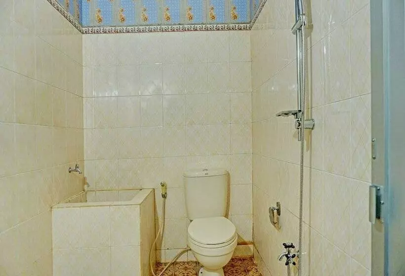 هتل Oyo 92189 Wisma Inayah Syariah