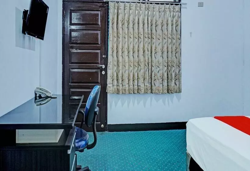 هتل Oyo 92189 Wisma Inayah Syariah
