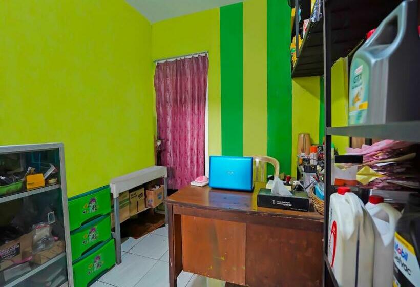 فندق Spot On 92202 Kost Auto Syariah Anggaswangi