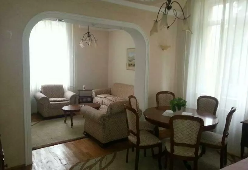 هتل Vila Lazar