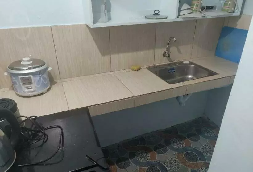 پانسیون Angeles City Guesthouse
