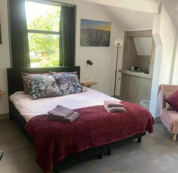 ベッドアンドブレックファースト De Bloesem