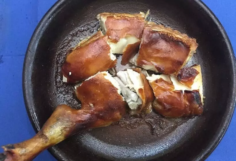 ホテル Hostal Restaurante El Paisano