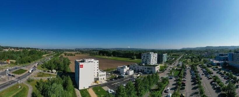 ホテル Ibis Bourgoin Jallieu Medipole