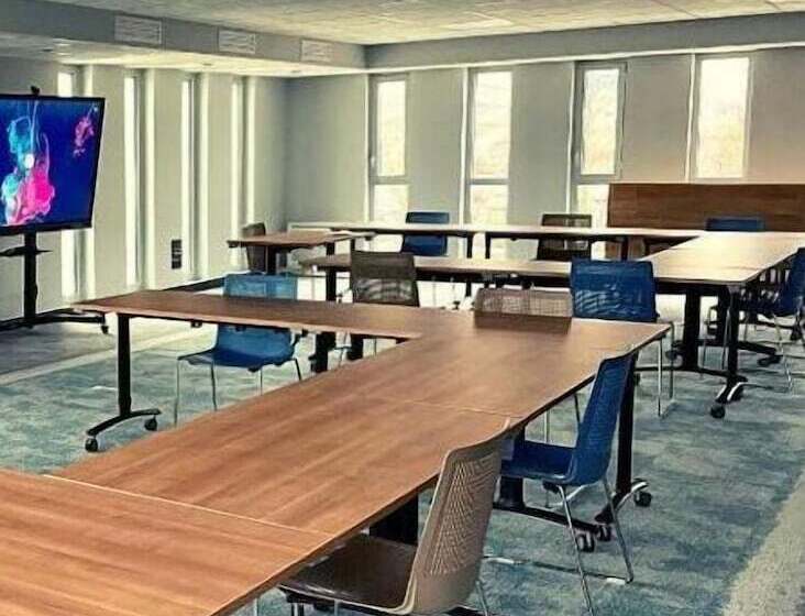 فندق Ibis Bourgoin Jallieu Medipole