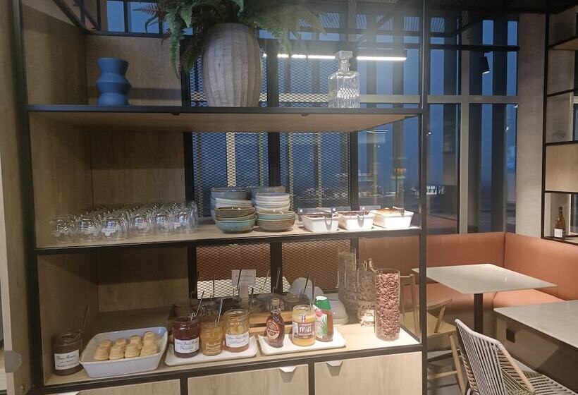 酒店 Ibis Bourgoin Jallieu Medipole