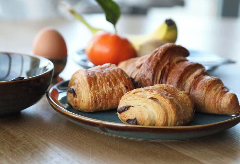 ホテル Ibis Bourgoin Jallieu Medipole