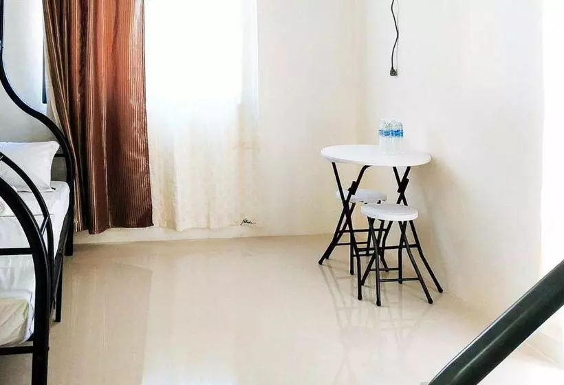 ホテル L And V Bantayan Guest House