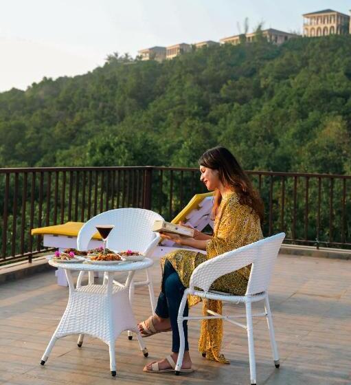 호텔 Locomo Boutique, Morjim Stay Work Eat