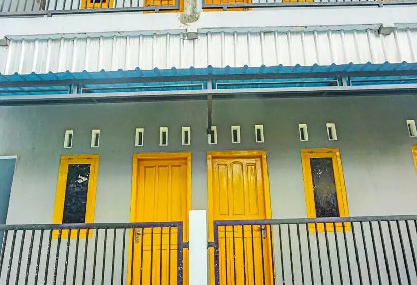 Hotelli Spot On 92168 Kost Pak Suyatno Syariah