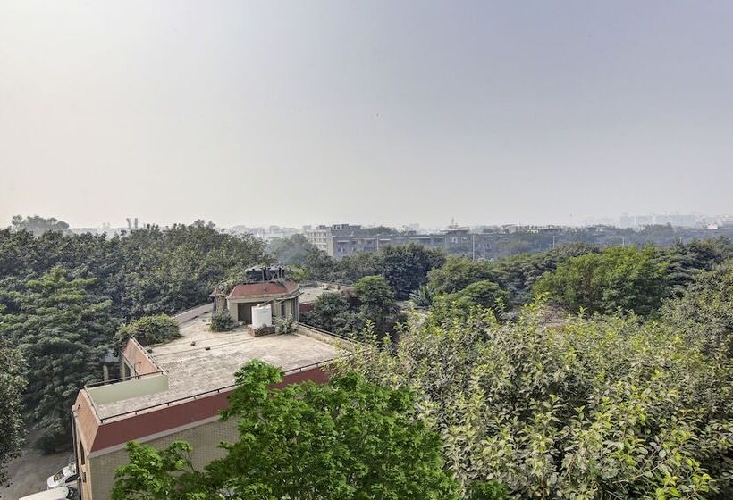 בית מלון כפרי Treebo Prime Elight