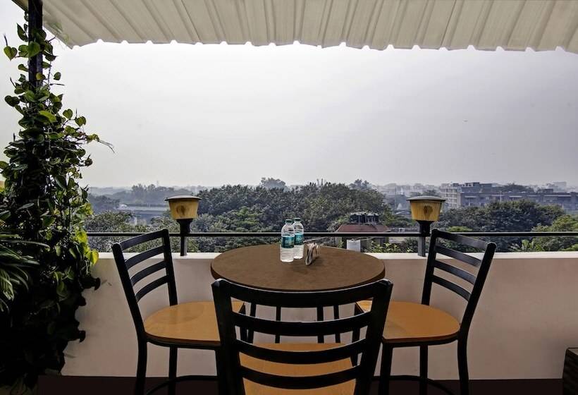 בית מלון כפרי Treebo Prime Elight