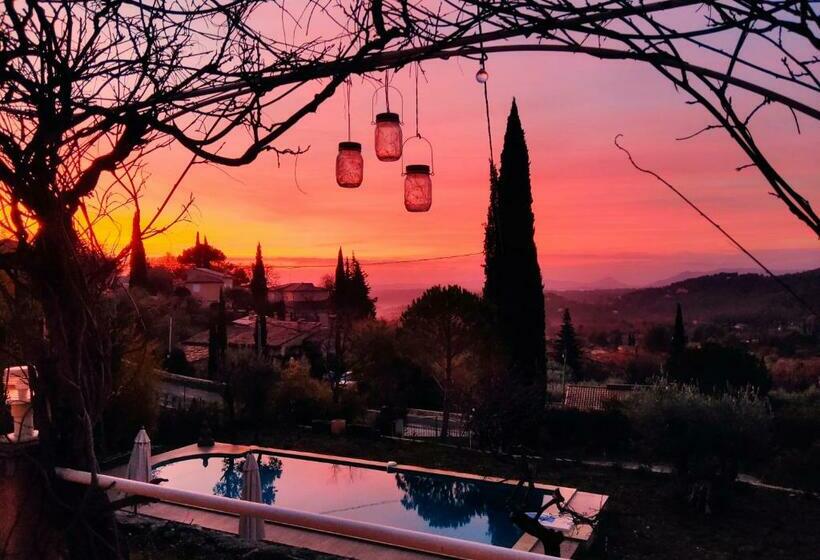 Les Terrasses B&b Avec Piscine Privée