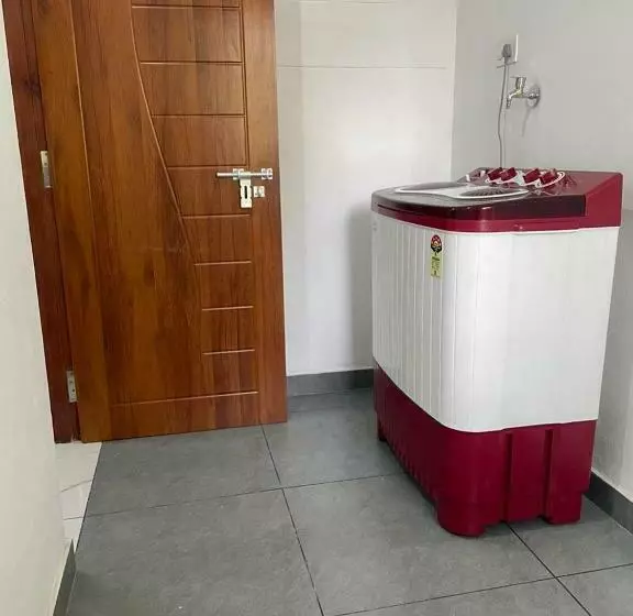 پانسیون Live Deluxe Apartment