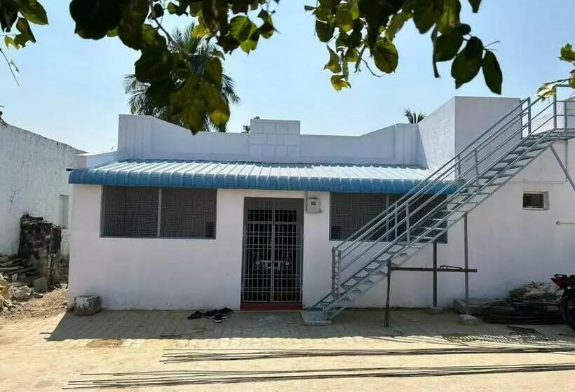 ペンション Peshagar Guest House