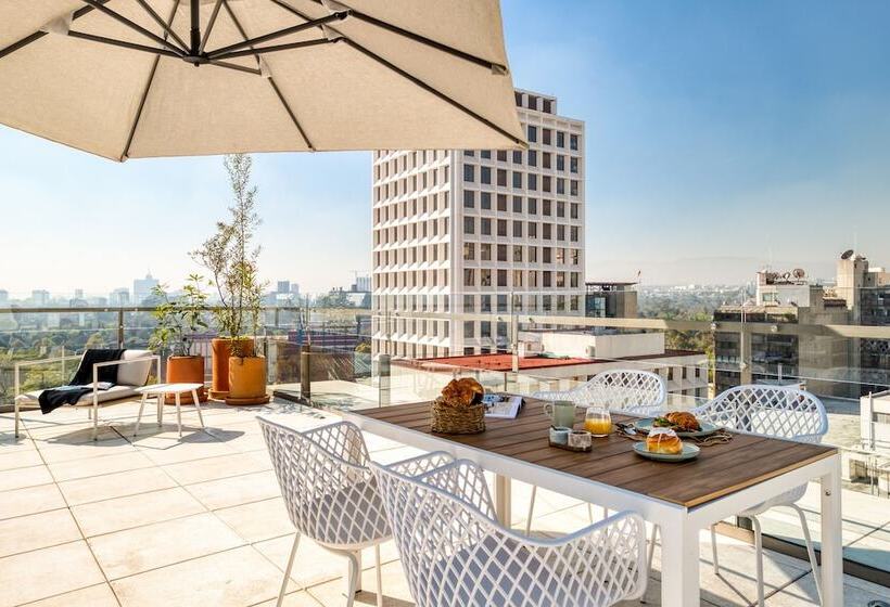 Utopic Polanco By Uliv