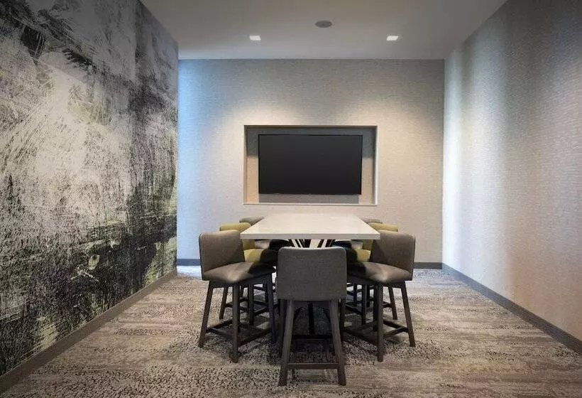 Hotelli Courtyard By Marriott Nanaimo