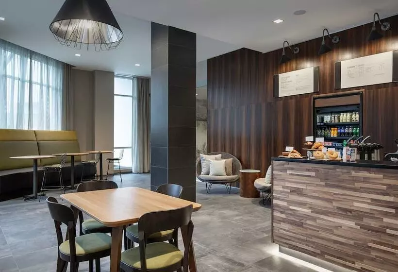 Hotelli Courtyard By Marriott Nanaimo