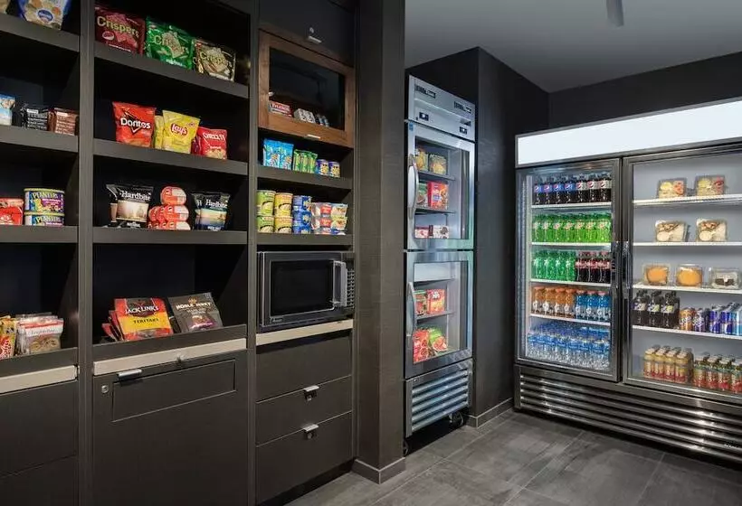 Hotelli Courtyard By Marriott Nanaimo