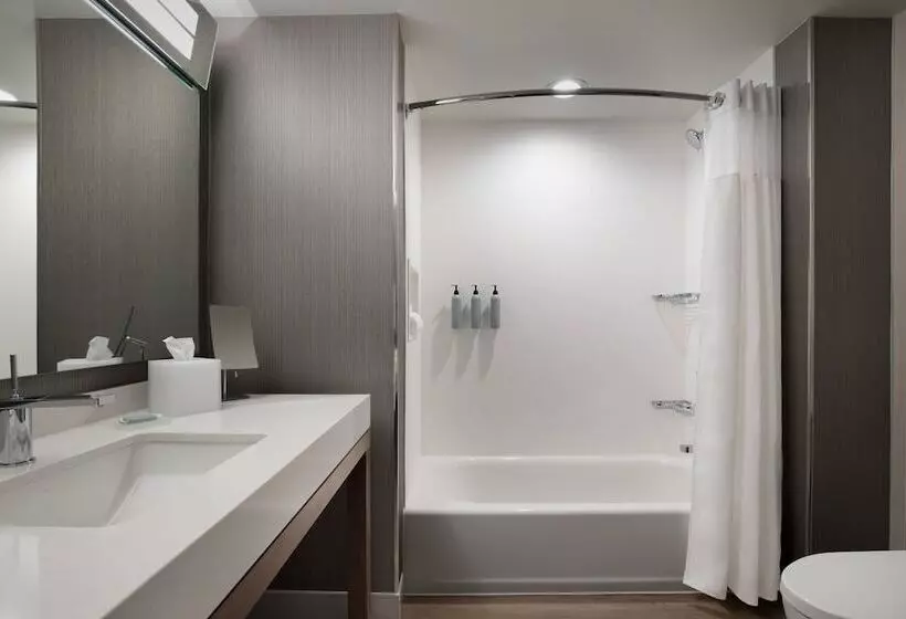 Hotelli Courtyard By Marriott Nanaimo