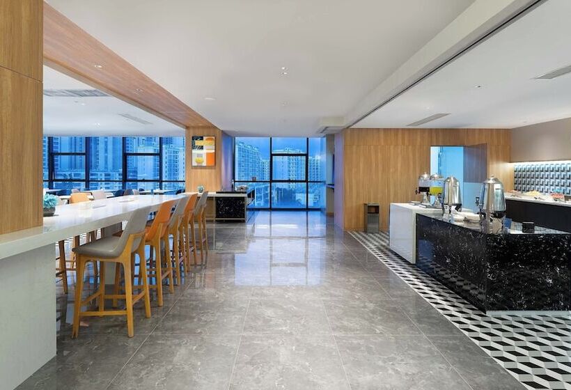 ホテル Holiday Inn Express Kunming Panlong, An Ihg