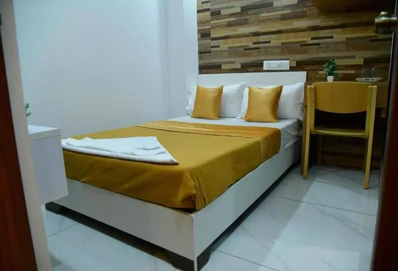 Hotel Surya Lodge