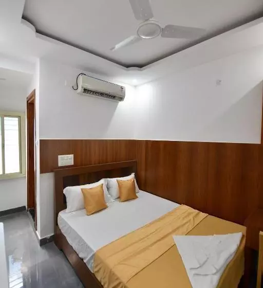 Hotel Surya Lodge
