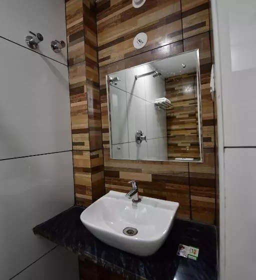 Hotel Surya Lodge