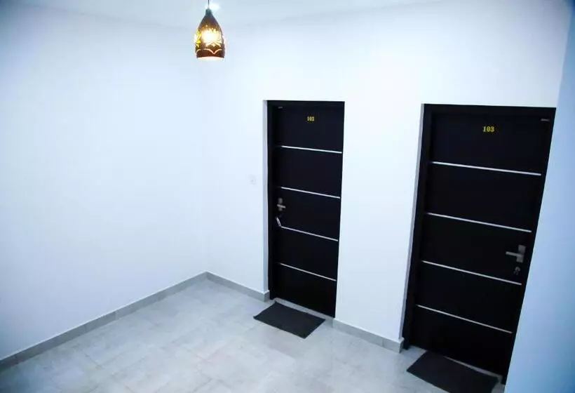 Hotelli Thekkady Travel Rooms
