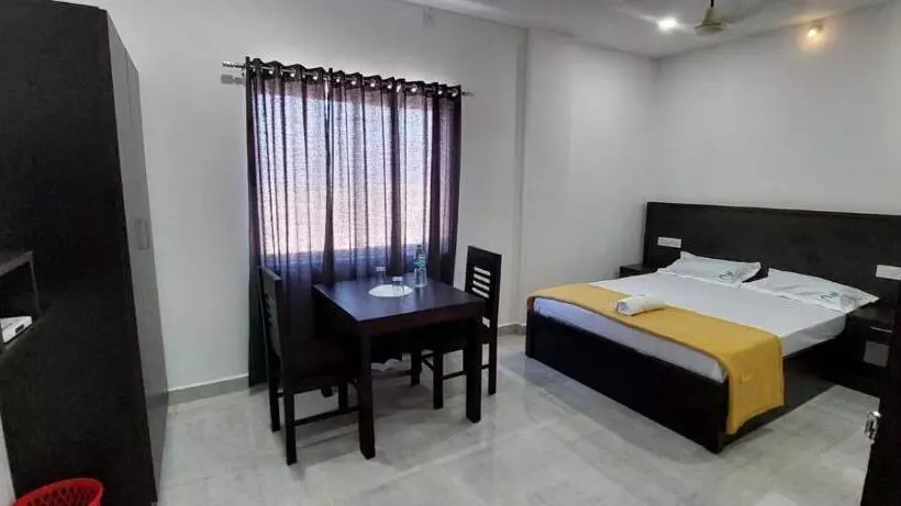 Hotelli Thekkady Travel Rooms