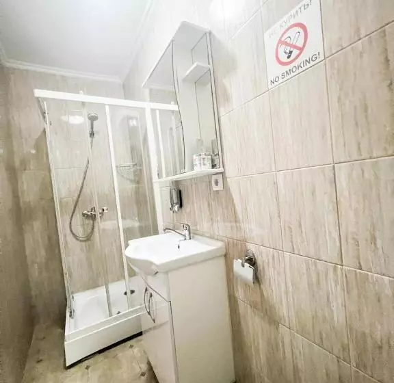 هتل Zeravictoria