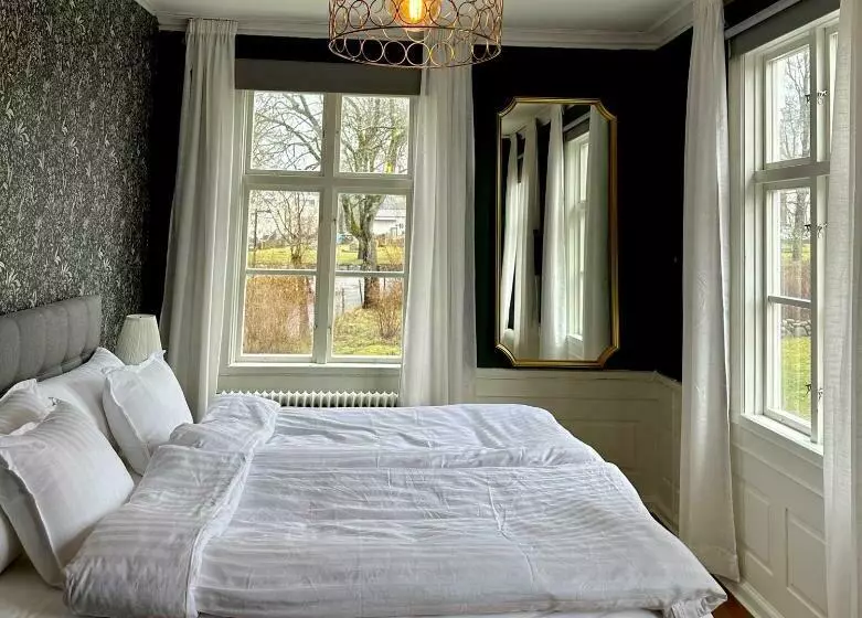 Kinna Bed & Breakfast