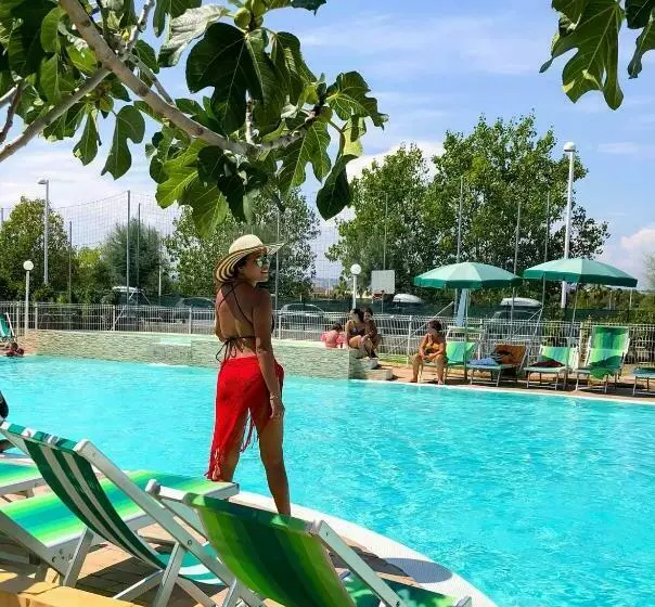 Lianna Beach Resort