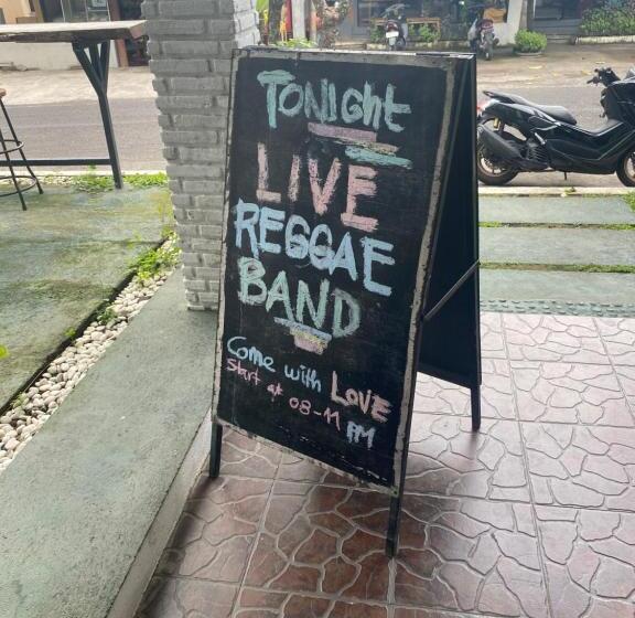 Paca S Reggae Bar & Hostel