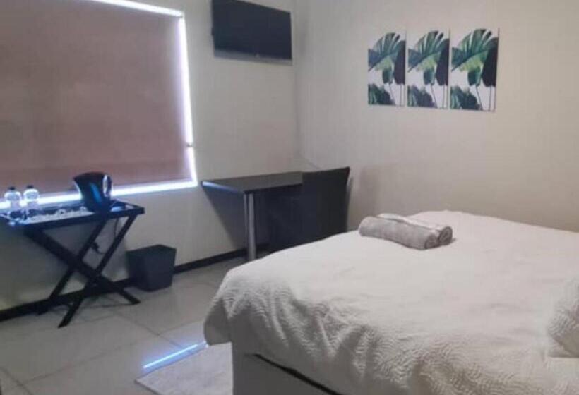 پانسیون Carlo S Boutique Guesthouse