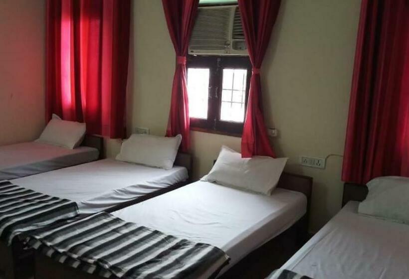 פנסיון Gdpalace